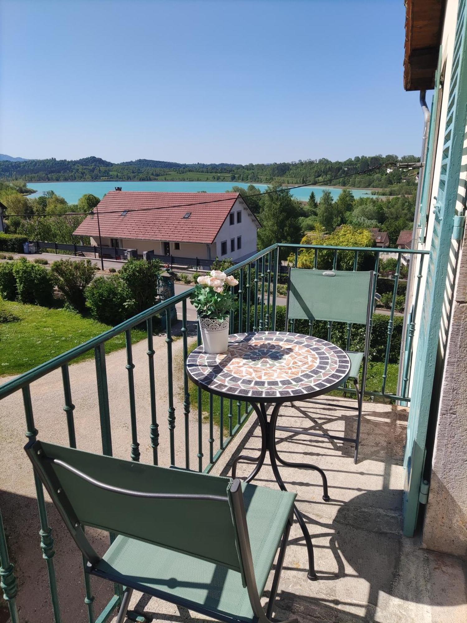 Villas-Du-Lac Appartements De Vacances Et Espace Spa Prive Clairvaux-les-Lacs Szoba fotó
